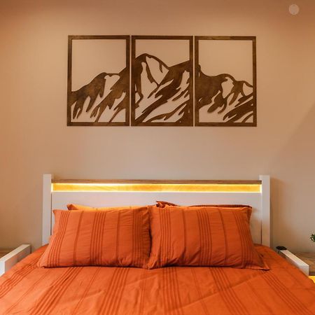 The White Horse Apartments بوروفتس المظهر الخارجي الصورة