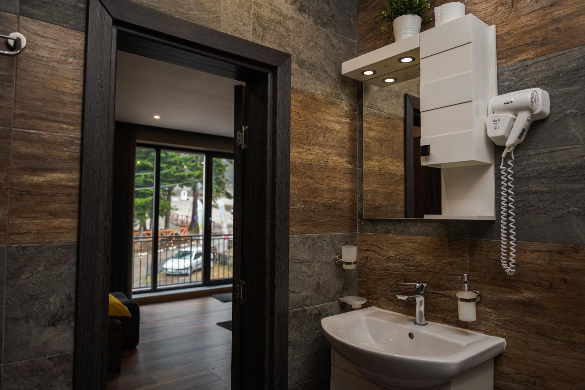 The White Horse Apartments بوروفتس المظهر الخارجي الصورة
